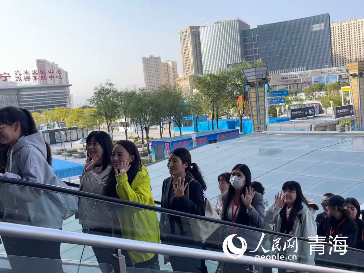 踏访红色高地 淬炼育人初心